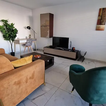 Spacieux, Lumineux, Chic ,60m2 Au Coeur Du 6eme -quartier Foch- Avec Grand Balcon * Lyon